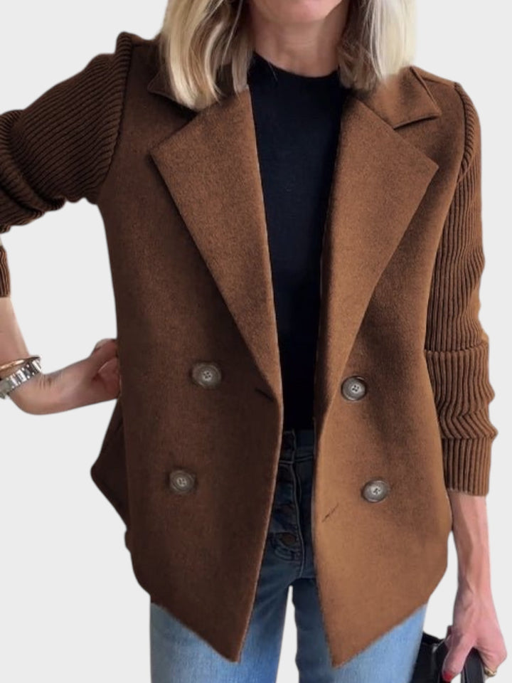 Emily & Isabella Brooks | Elegant jacket with knitted sleeves