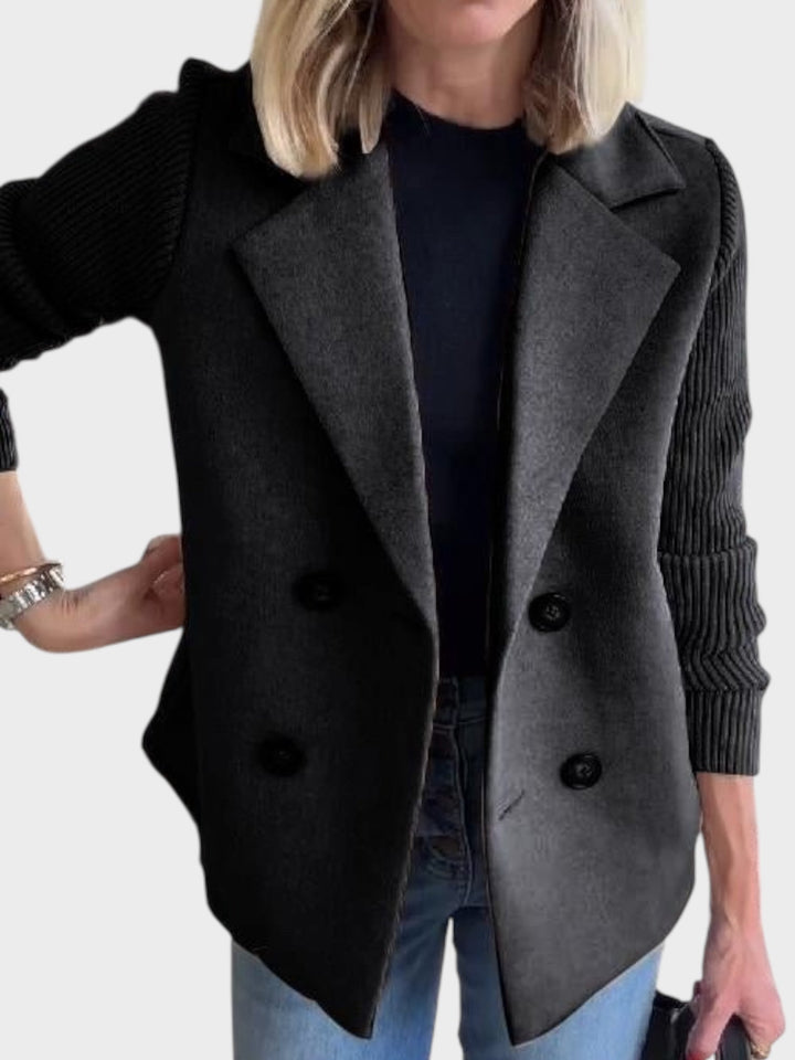 Emily & Isabella Brooks | Elegant jacket with knitted sleeves