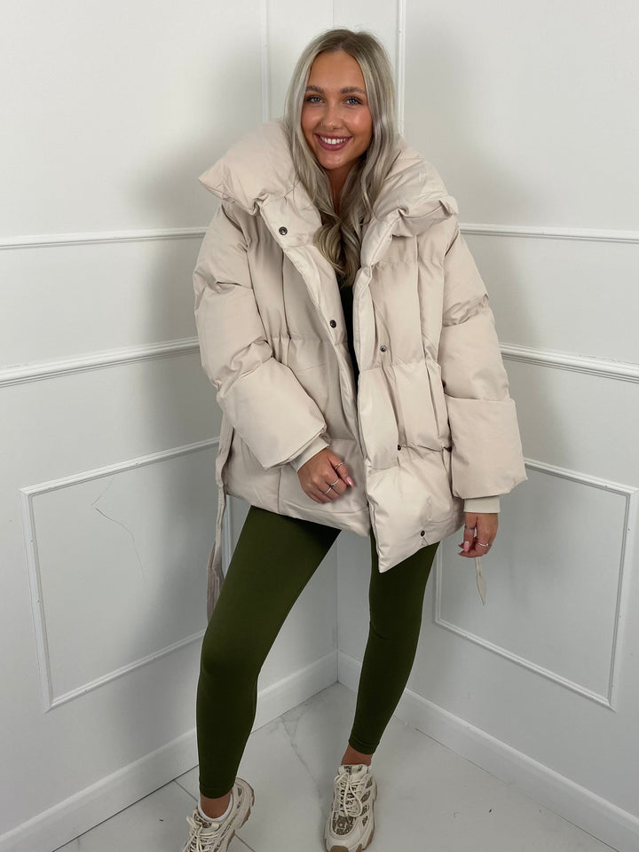 Emily & Isabella Brooks | Short jacket with belt and pockets