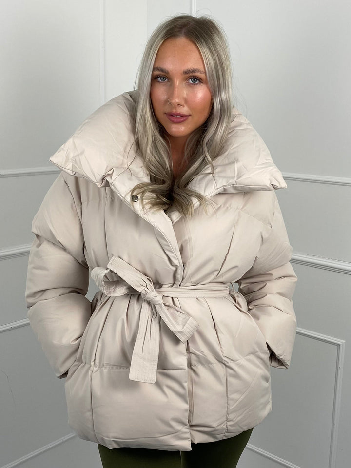 Emily & Isabella Brooks | Short jacket with belt and pockets