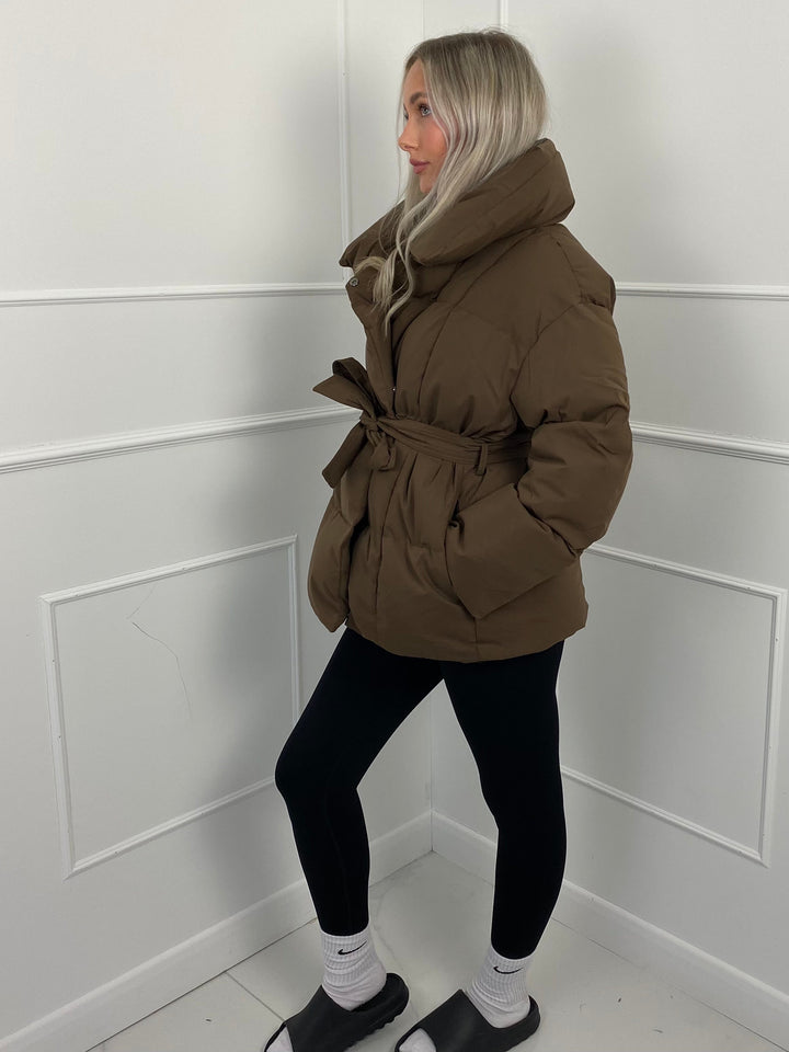 Emily & Isabella Brooks | Short jacket with belt and pockets