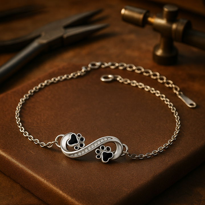 Emily & Isabella Brooks | Pendant Pet Paw Bracelet with Zirconia