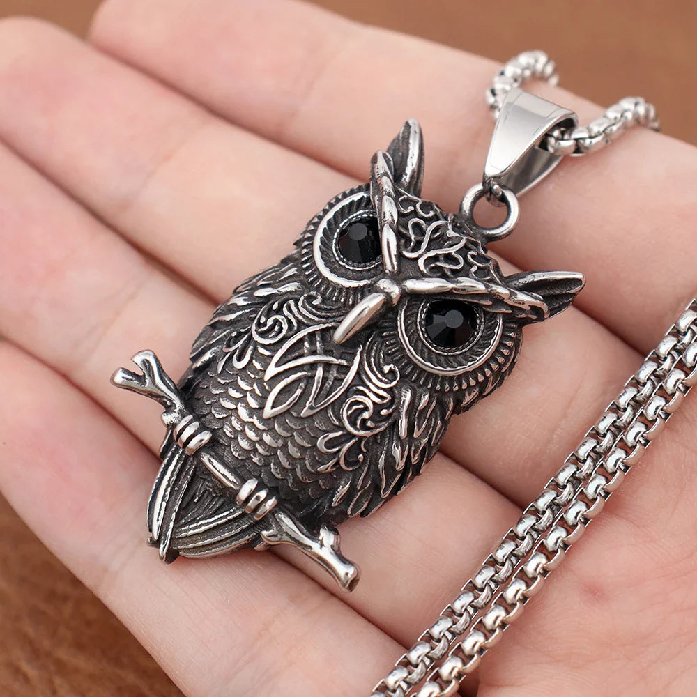 Emily & Isabella Brooks | Pendant Necklace in Vintage Owl Design