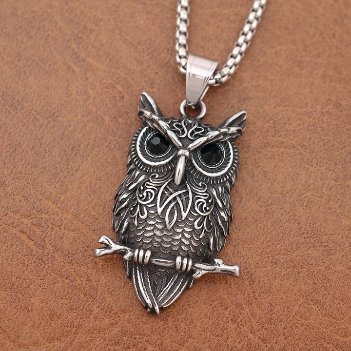 Emily & Isabella Brooks | Pendant Necklace in Vintage Owl Design