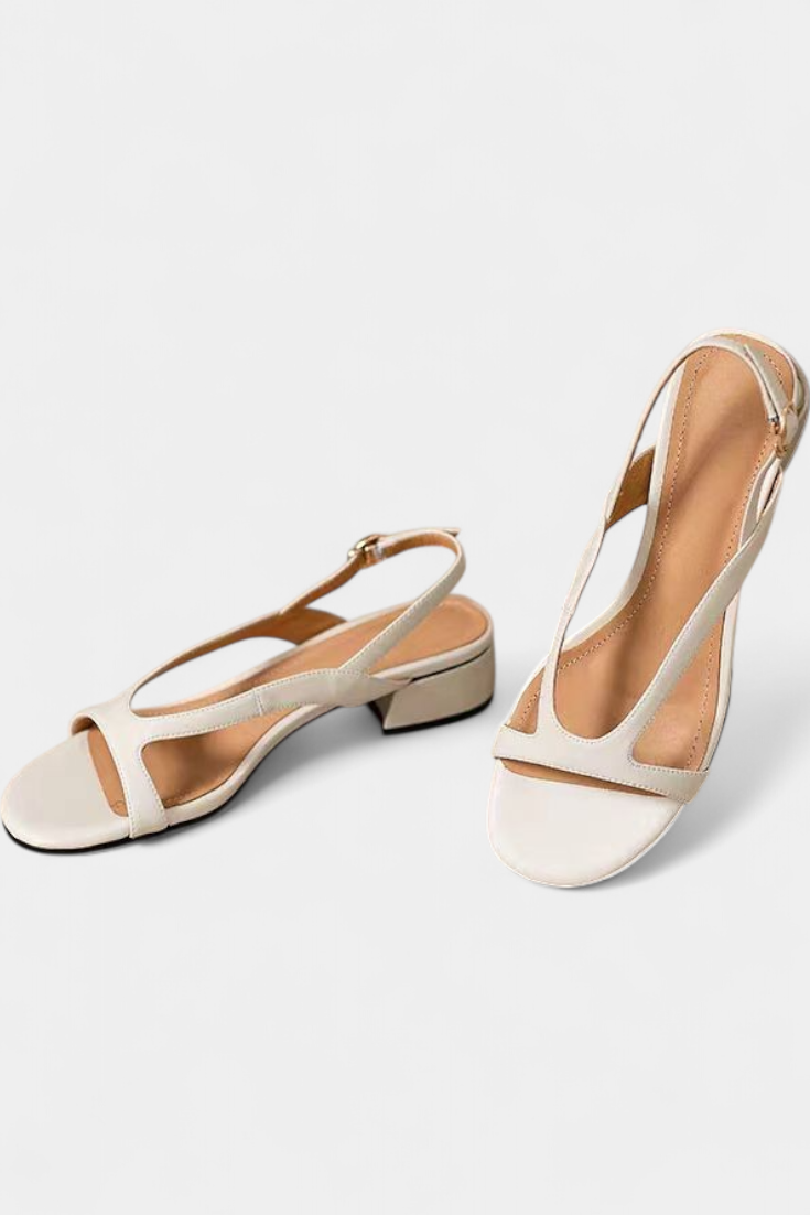 Emily & Isabella Brooks | Elegant sandals with a refined finish