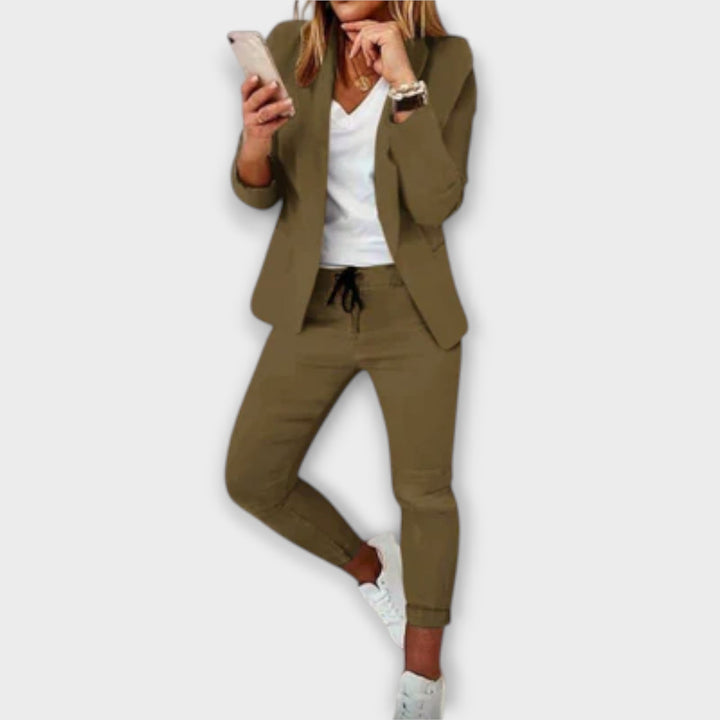 Emily & Isabella Brooks | Blazer Set, Elegant, Comfortable
