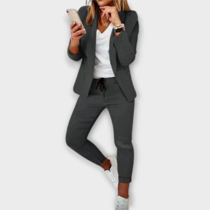Emily & Isabella Brooks | Blazer Set, Elegant, Comfortable
