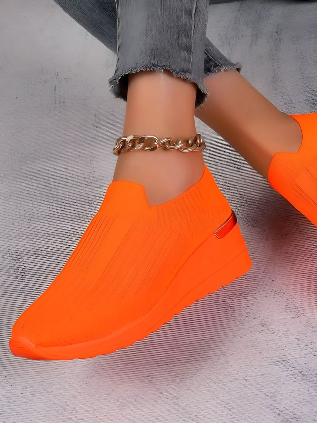 Emily & Isabella Brooks | Casual Sneakers