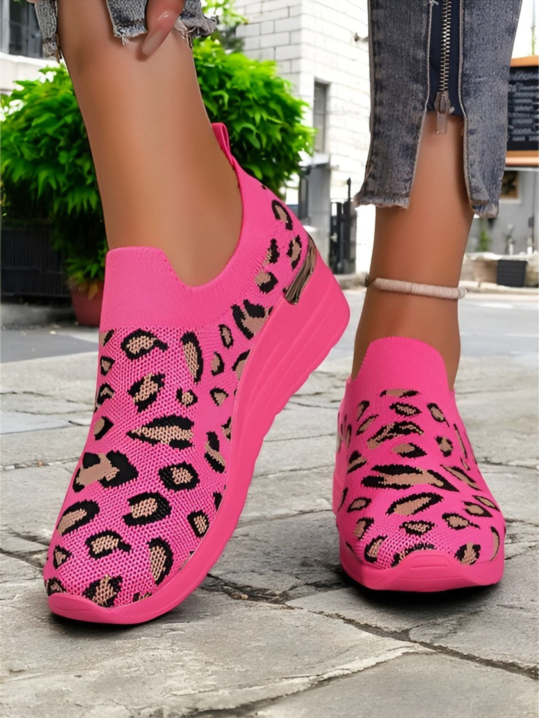 Emily & Isabella Brooks | Casual Sneakers