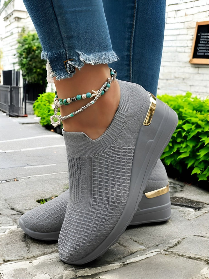 Emily & Isabella Brooks | Casual Sneakers