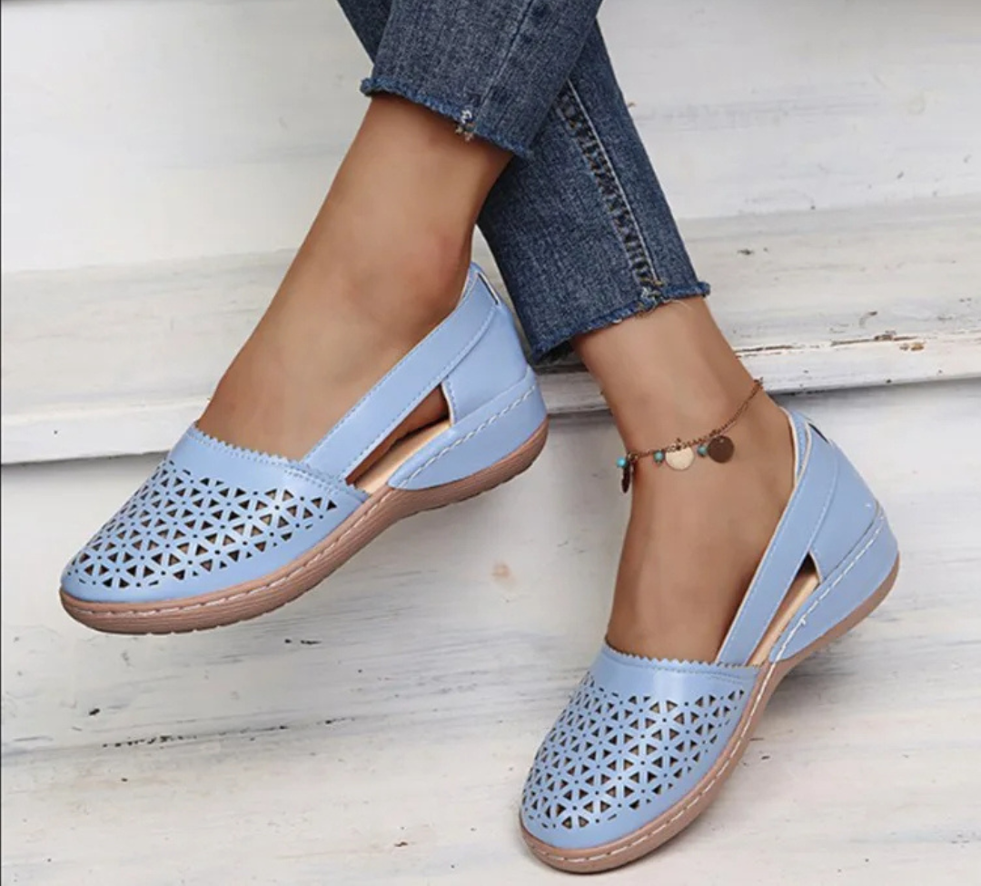 Emily & Isabella Brooks | Comfort Shoes
