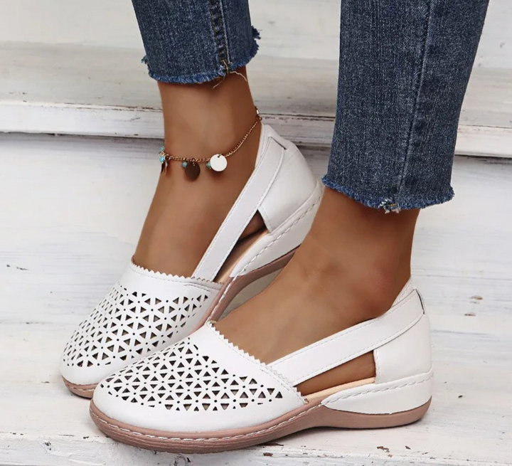 Emily & Isabella Brooks | Comfort Shoes