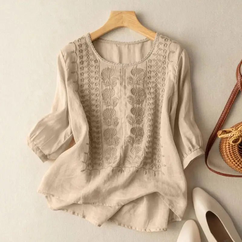 Emily & Isabella Brooks | Embroidered Relaxed Blouse