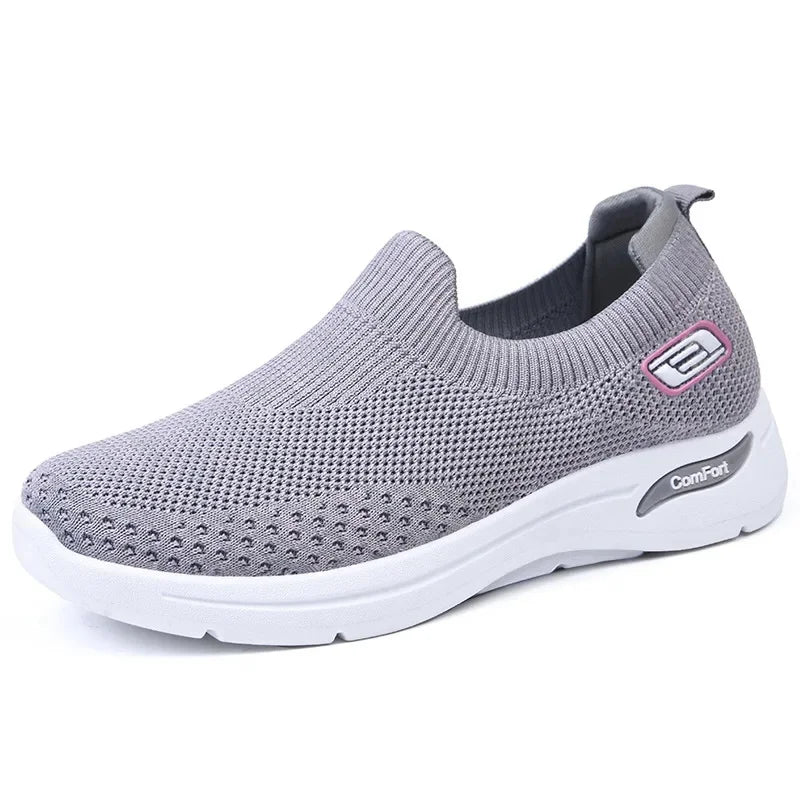 Emily & Isabella Brooks | Everyday Ease Sneakers