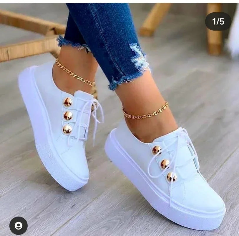 Emily & Isabella Brooks | Comfort Round Toe Platform Sneakers