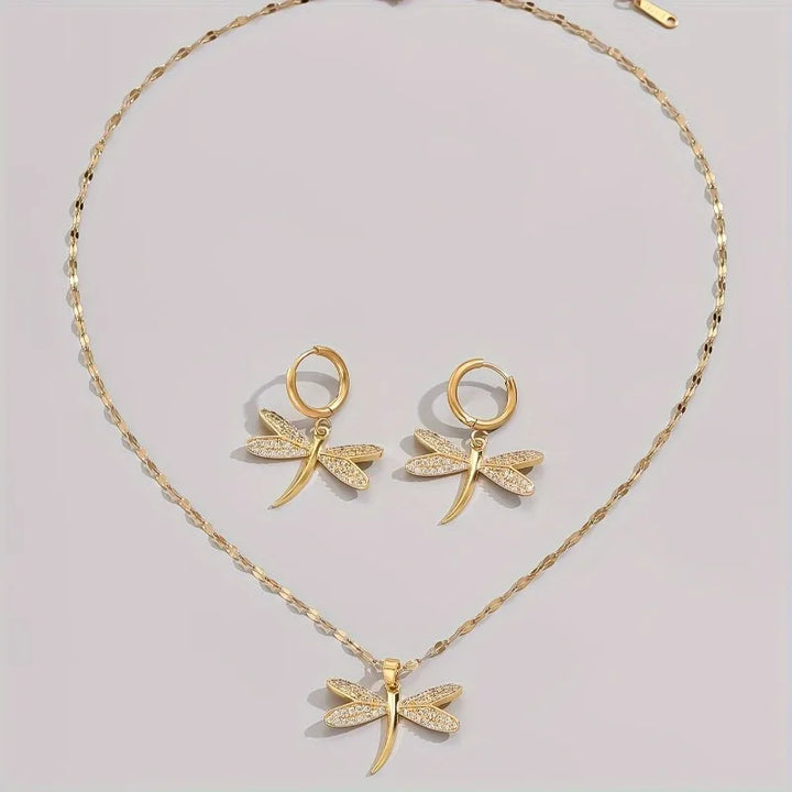 Emily & Isabella Brooks | Gold Jewelry Necklace with Earrings