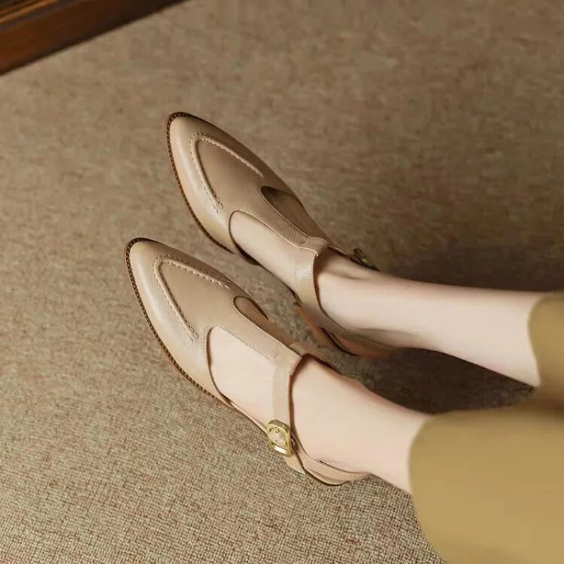 Emily & Isabella Brooks | Buckle Shoes