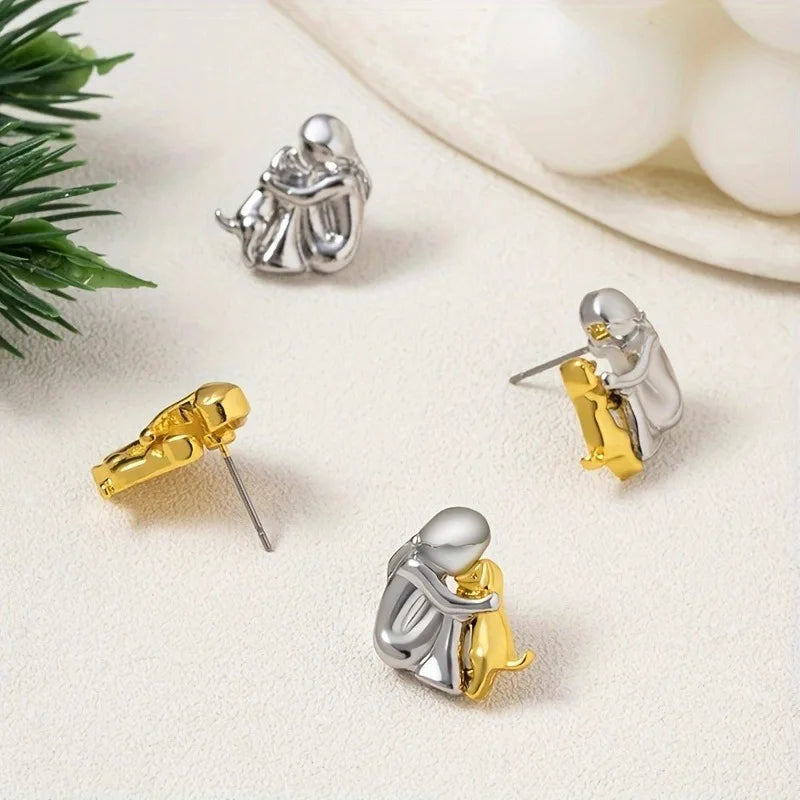 Emily & Isabella Brooks | Two-Tone Hug Earrings