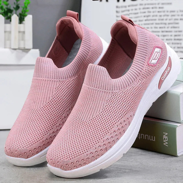Emily & Isabella Brooks | Everyday Ease Sneakers