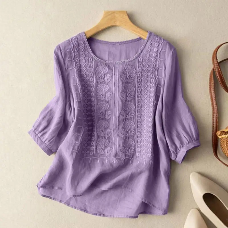 Emily & Isabella Brooks | Embroidered Relaxed Blouse