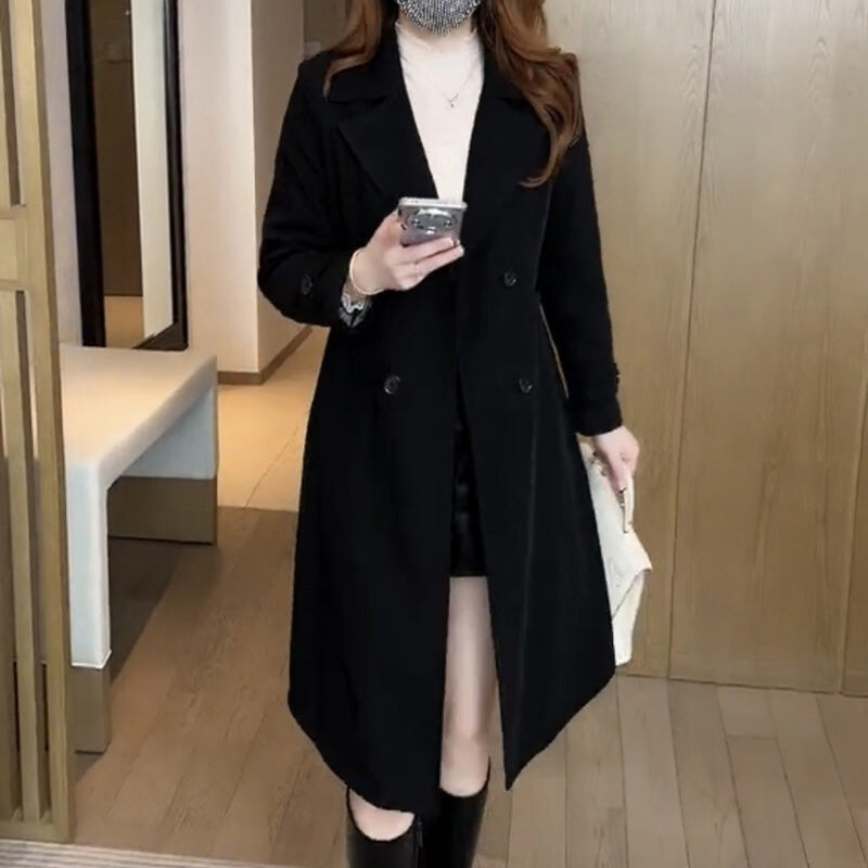 Emily & Isabella Brooks | Stylish trench coat