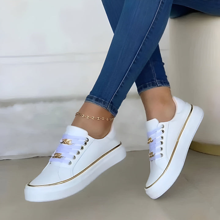 Emily & Isabella Brooks | Comfortable Sports Shoes