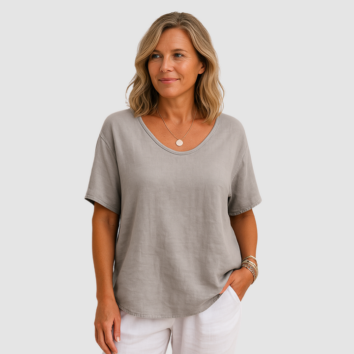 Emily & Isabella Brooks | Comfortable Loose Fit T-Shirt