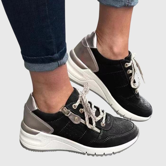 Emily & Isabella Brooks | Comfort Sneakers