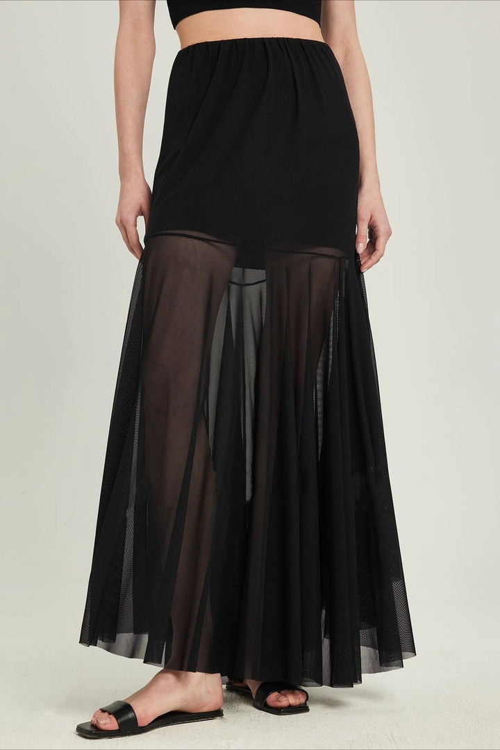 Emily & Isabella Brooks | High Waist Tiered Mesh Insert Skirt