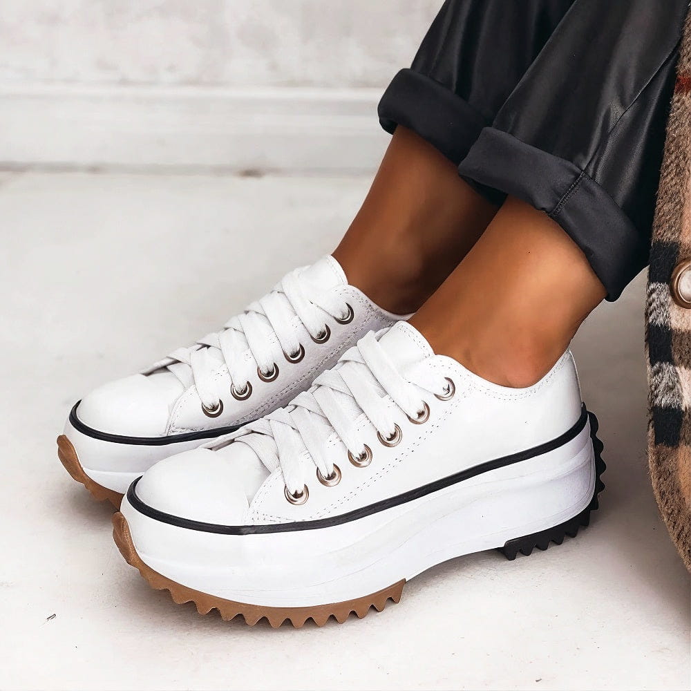 Emily & Isabella Brooks | Sneakers with Great Sole