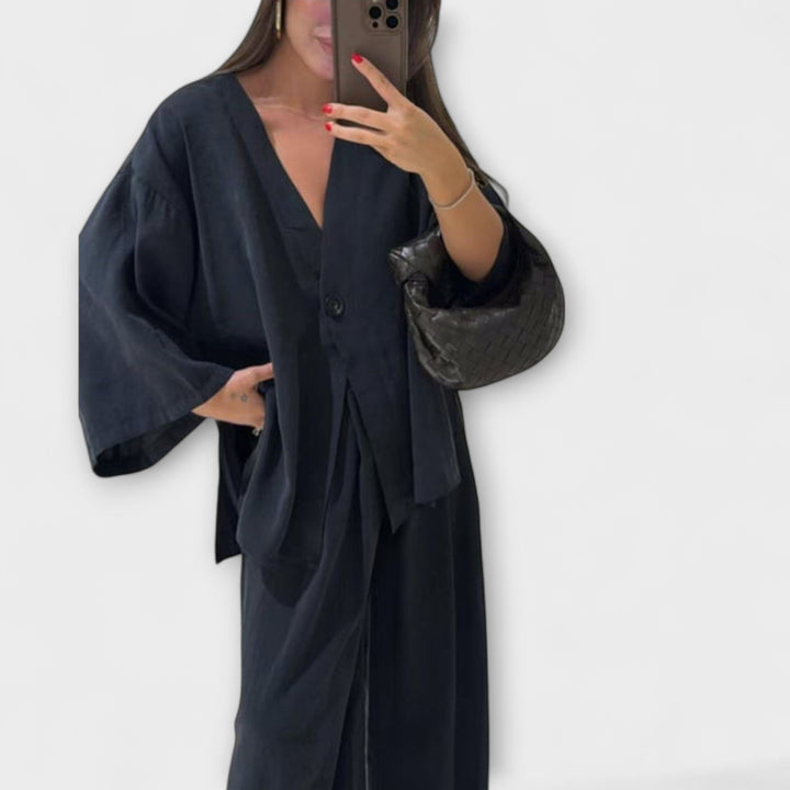 Emily & Isabella Brooks | Casual V-Neck Top and Pants Set