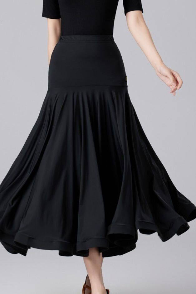 Emily & Isabella Brooks | Flared Maxi Skirt