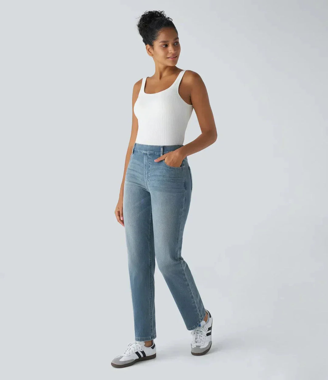 Emily & Isabella Brooks | High Waisted Pants in Elastic Material