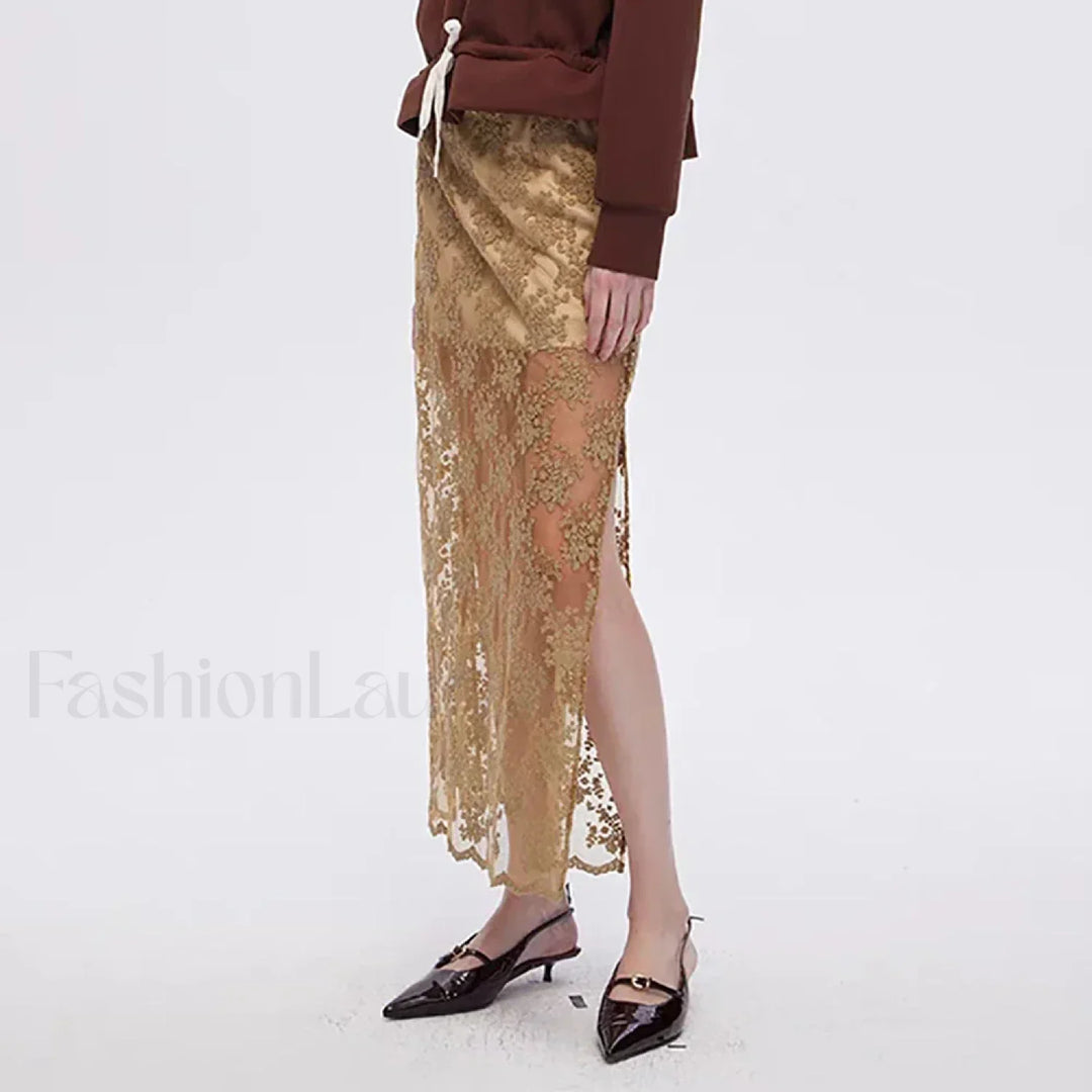 Emily & Isabella Brooks | Cotton Embroidery Side Slit Skirt