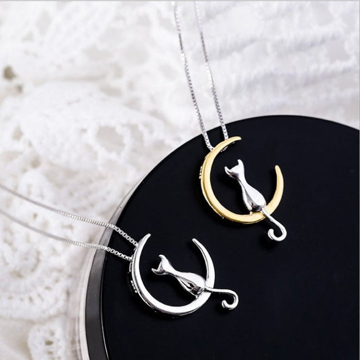 Emily & Isabella Brooks | Elegant Cat Necklace