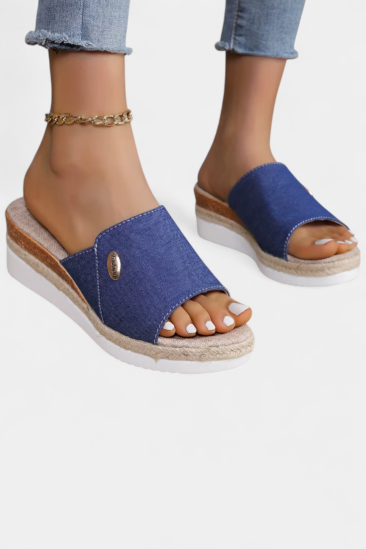 Emily & Isabella Brooks | Open Platform Sandals in Natural Fabric
