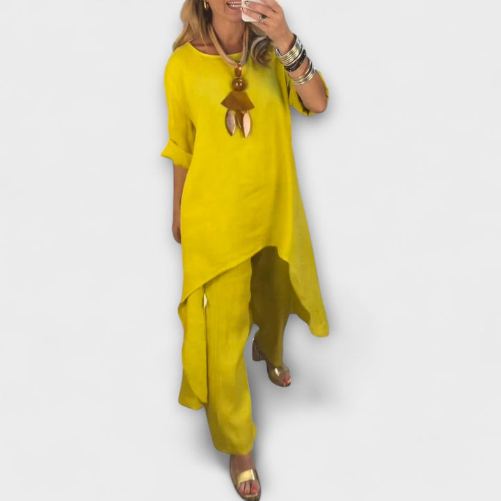 Emily & Isabella Brooks | Linen Suit with Round Neckline