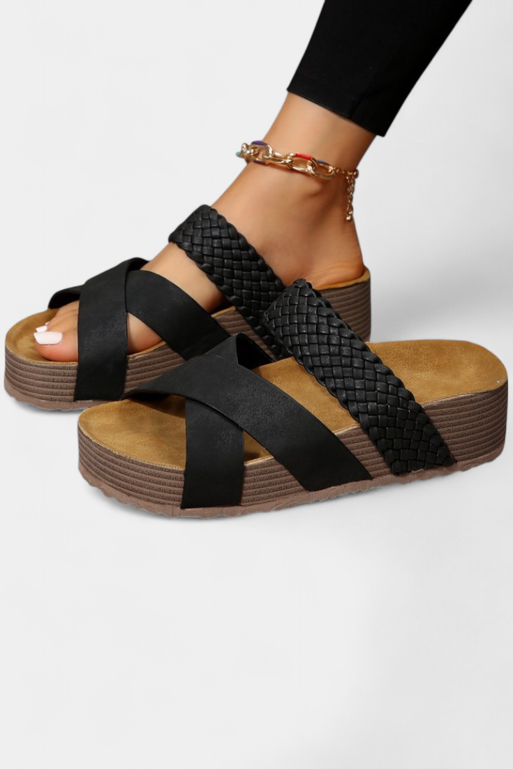 Emily & Isabella Brooks | Elegant sandals with supportive sole and everyday comfort
