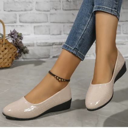 Emily & Isabella Brooks | Orthopedic Shoes