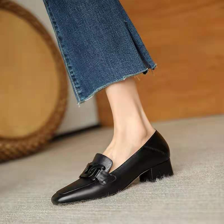 Emily & Isabella Brooks | Pointed-Toe Heels
