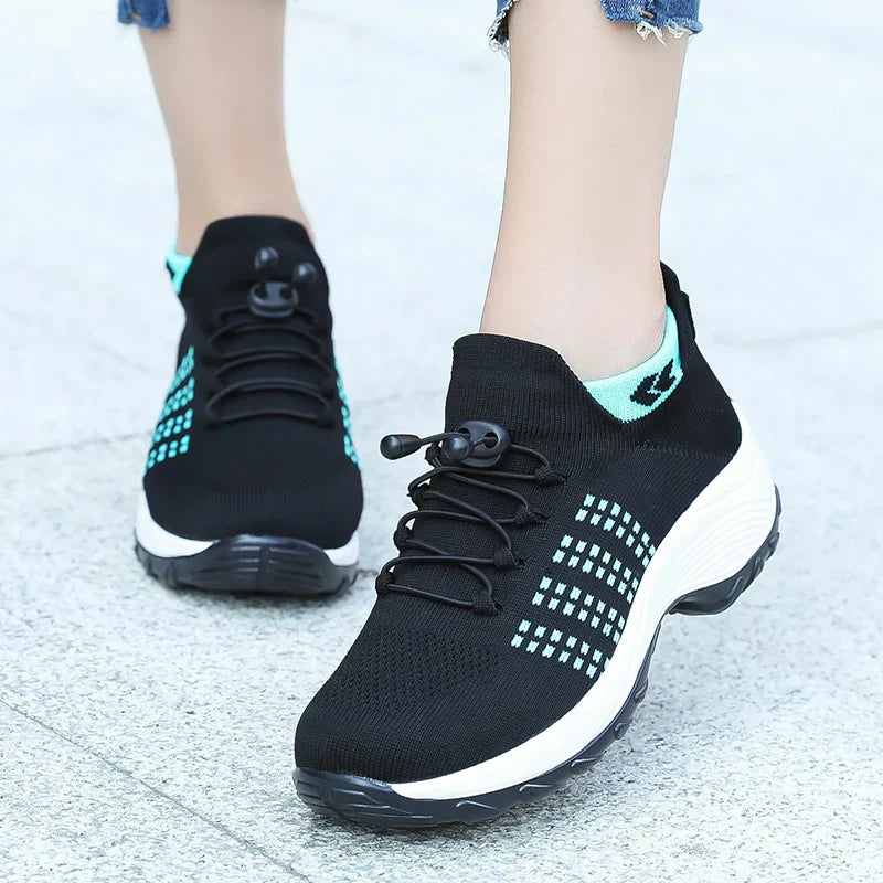 Emily & Isabella Brooks | Pain-Relieving Sneakers in Lilac