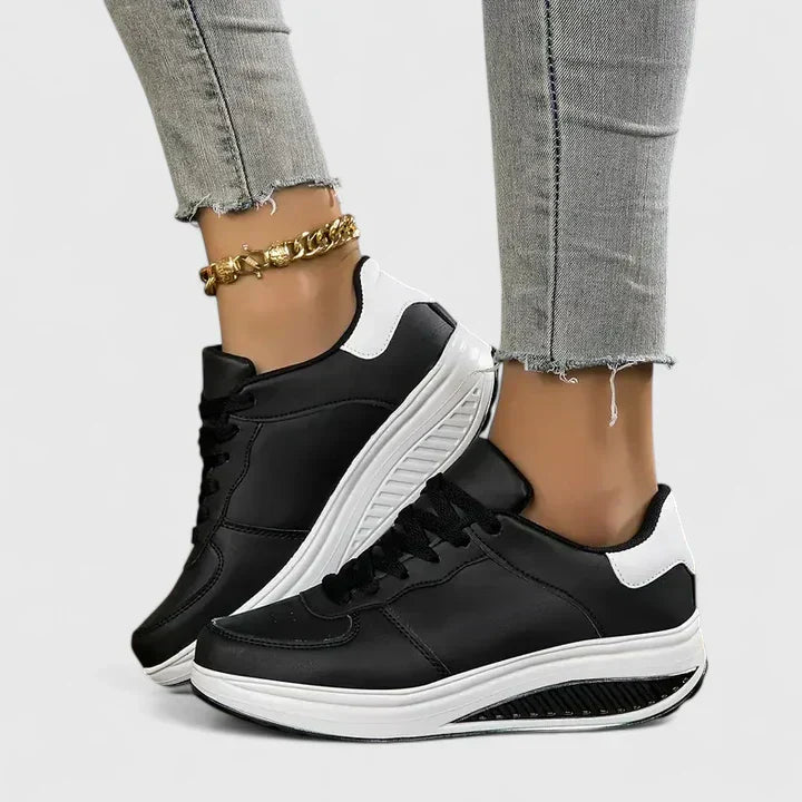 Emily & Isabella Brooks | Comfort Sneakers