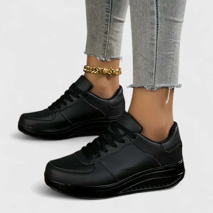 Emily & Isabella Brooks | Comfort Sneakers