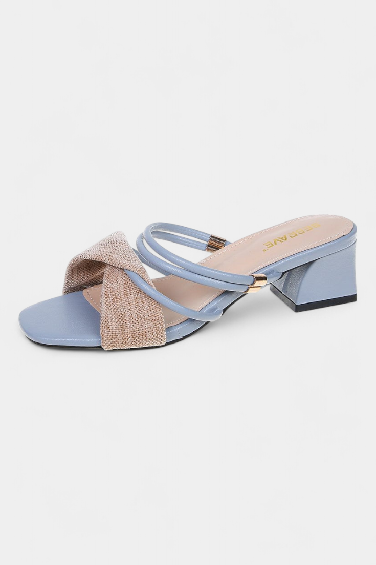 Emily & Isabella Brooks | Minimalist heeled sandals with thin strap