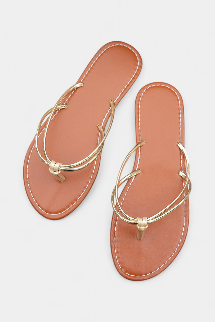 Emily & Isabella Brooks | Minimalist sandals with thin synthetic straps