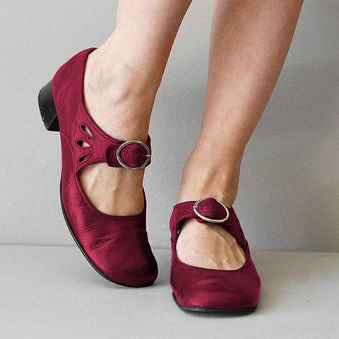 Emily & Isabella Brooks | Leather Pumps