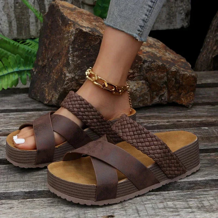 Emily & Isabella Brooks | Comfort Sandals