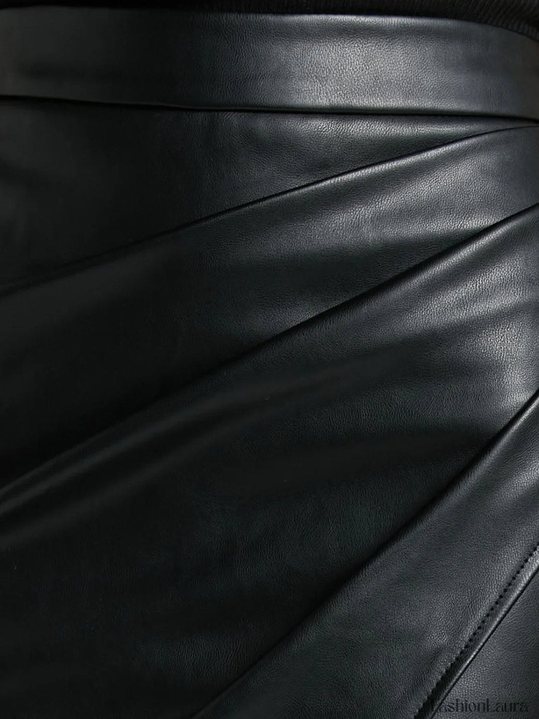 Emily & Isabella Brooks | Pleated Split Leather Skirt