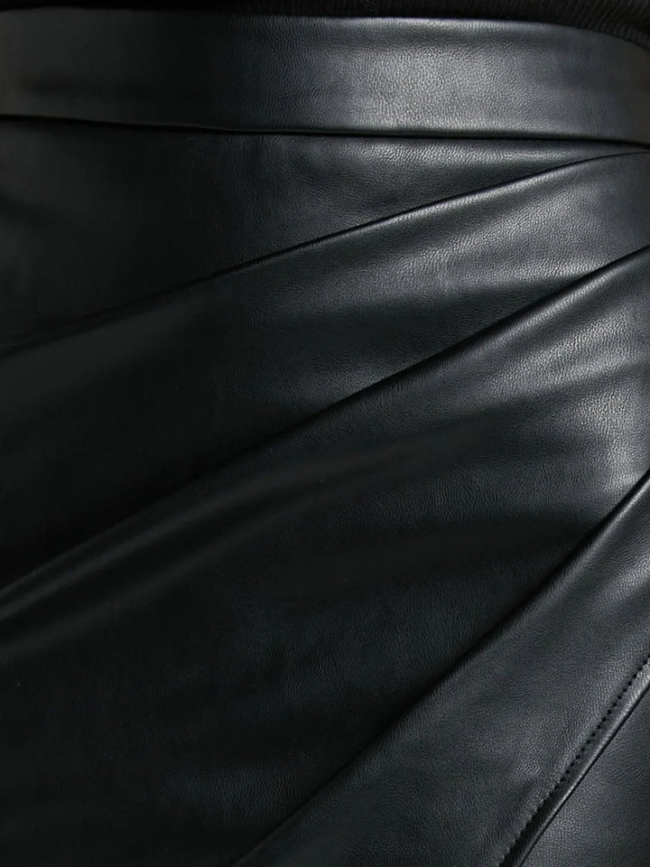 Emily & Isabella Brooks | Pleated Split Leather Skirt