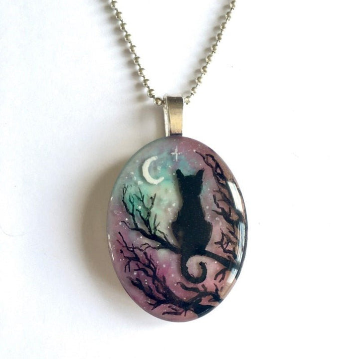 Emily & Isabella Brooks | Cat Necklace in Silver